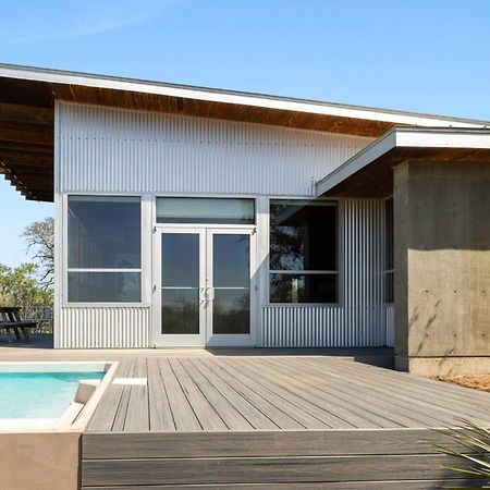 Lazo House - Riverfront With Overlooking Llano River Buitenkant foto